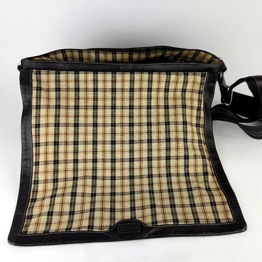 Levenger Fine Leather Messenger Bag 16x13